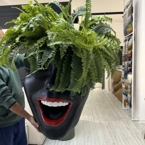 گلدان فایبر گلاس نیم رخ لبخند